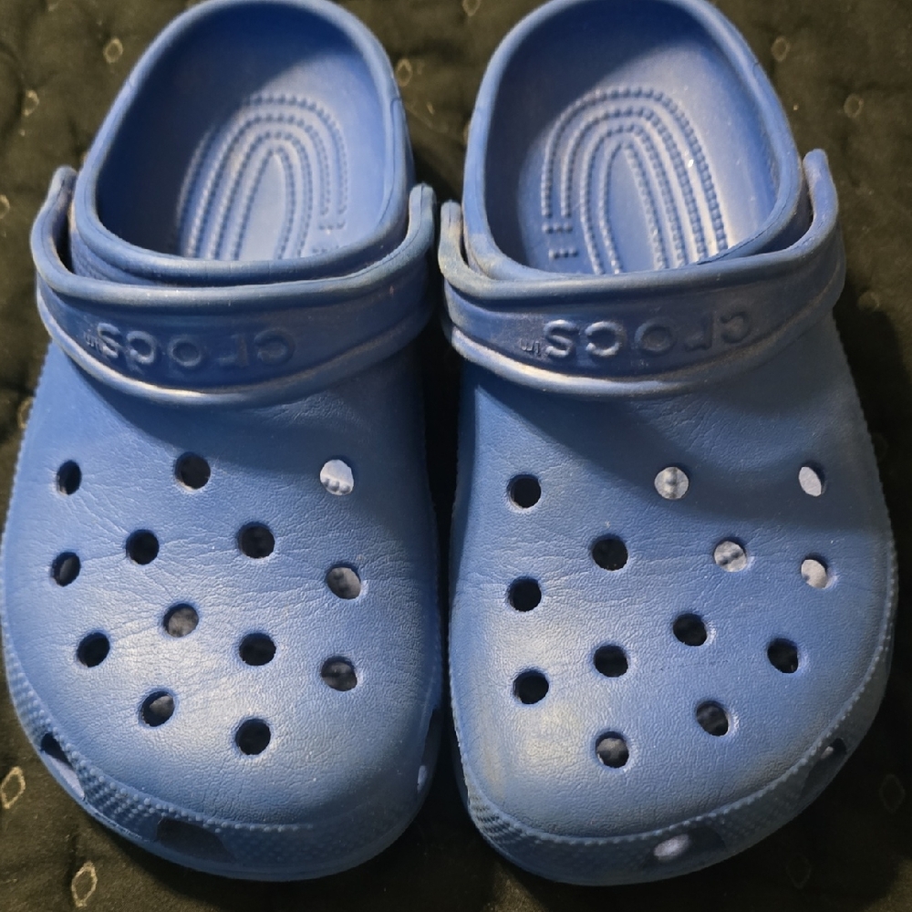 CROCS Kids Vibrant Blue Water Shoes